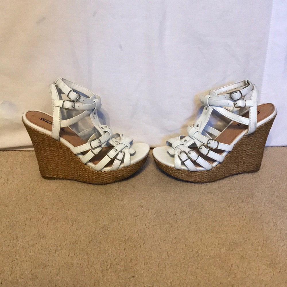 Shoes - Picture 3 of 3